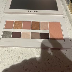 New Lancôme 2023 Holiday Eye and Face palette